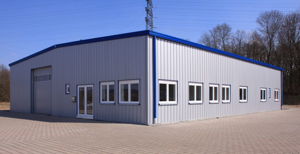 40x60 metal building for commercial use 